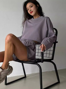 Ensemble de pyjama court en polyester tricoté anti-rides pour femme, manches longues, col rond, coupe ample, toutes saisons, logo brodé - Product Image 5