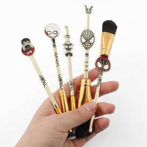 2025 Hot 5PCs Marvel Spider-Man Anime Brush Gold Handle Pinceles de <span class=keywords><strong>maquillaje</strong></span> Cepillo cosmético profesional Regalo - Product Image 1