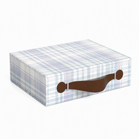 Boîte cadeau en forme de mallette pour vêtements, ruban, rose
