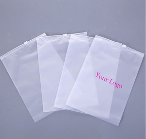 Bolsa de Plástico CPE Mate Esmerilado al por Mayor, Bolsa con Cierre Personalizada con Impresión en Huecograbado para Empaque de Ropa Deportiva y Activewear - Product Image 1