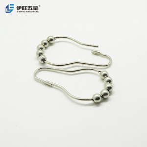 YIWANG En gros Anneaux de rideau de douche en métal en forme de traces de pas pour rideaux à enrouleur - Product Image 2