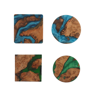 Tagliere Artigianale in Legno e Resina Epossidica, Vassoio per Formaggi in Legno d'Ulivo e Resina Effetto Fiume Acquamarina, Sottobicchieri - Product Image 4