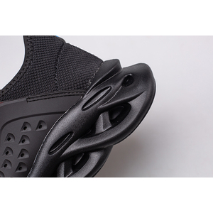 รองเท้าเซฟตี้สำหรับห้องปลอดเชื้อและห้องปฏิบัติการ ยี่ห้อ SAFETYLEADERS ขายดีจากโรงงาน เหมาะสำหรับผู้เข้าชม - Product Image 5