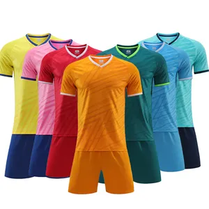 OEM & ODM儿童和男子足球球衣定制您自己的标志运动透气舒适训练服