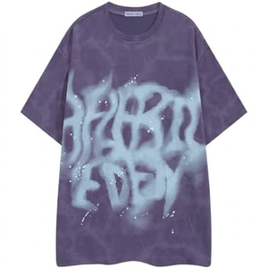 เสื้อยืดแขนสั้นทรงโอเวอร์ไซส์ลายมัดย้อมพร้อมลายตัวอักษร คอกลม สไตล์สตรีทสำหรับผู้ชาย ผ้าคอตตอนเจอร์ซีย์ ทรงปกติ - Product Image 1