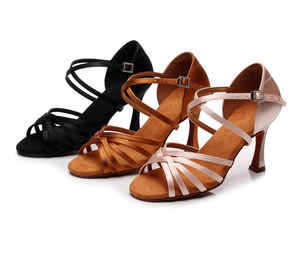 <span class=keywords><strong>Scarpe</strong></span> da Ballo Professionali da Donna per Latino Americano, Liscio e Salsa con Tacco 5/7cm, Vendita all'Ingrosso Stile Morbido da Danza Classica per Ragazze - Product Image 2