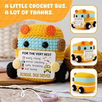 Figurine Amigurumi Chauffeur de Bus Scolaire au Crochet avec Carte de Message - Artisanat en Fil Doux Fait Main, Design Cartoon, Cadeau Attentionné pour