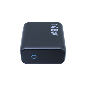 Cargador SEAVIEW 140W <span class=keywords><strong>PD3</strong></span>.<span class=keywords><strong>0</strong></span> con 3 Puertos Tipo C, 1 Puerto USB A, Pantalla TFT con Monitoreo en Tiempo Real y Amplia Compatibilidad de Voltaje - Product Image 1