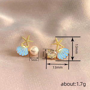 Orecchini a perno con conchiglia e stella marina da donna, graziosi gioielli estivi delicati ispirati all'oceano - Product Image 4