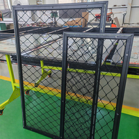Fenêtre coulissante moderne en alliage d'aluminium avec double vitrage incassable et rideau suspendu à verrouillage de sécurité pour usage hôtelier