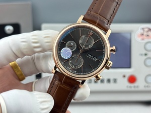 Montres mécaniques en promotion avec un design tendance, fonction calendrier de haute qualité, bracelet marron, cadran noir - Product Image 3