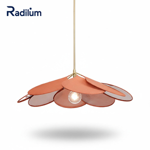 Trẻ Em Phòng Đèn Chùm Boho Nursery Cô Gái Phòng Ngủ Trang Trí Nội Thất Hoa Cánh Hoa Vải Bóng Râm CE UL Tùy Chỉnh Màu Sắc Cánh Hoa Mặt Dây Chuyền Đèn - Product Image 1