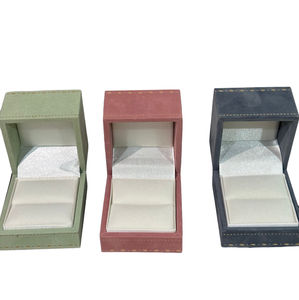 高档直角珠宝包装盒天鹅绒收纳盒戒指吊坠手链展示定制批发 - Product Image 1