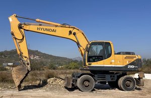 Excavatrice sur pneus Hyundai 210W-9 d'occasion de 21 tonnes de bonne qualité, excavatrice sur pneus Hyundai d'occasion à vendre à prix réduit - Product Image 4