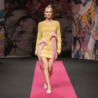 Robe pull courte en tricot à rayures dégradées pour femme, manches longues, rose, avec perles, volants et pompons, style décontracté, tenue de soirée tendance