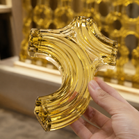Paravents de séparation modernes en verre avec anneau doré électroplaqué de luxe pour la décoration murale de la maison, des hôtels et des espaces commerciaux