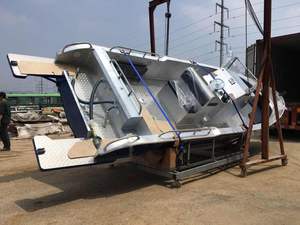 Barco de Pesca de 9m con Certificación CE, Aluminio 5083, Totalmente Soldado, Consola Central, Techo Grande, con Motor Fuera de Borda - Product Image 6