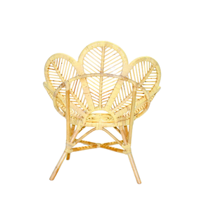 La silla Angsana de ratán con diseño de pavo real presenta una tejedura natural ecológica que combina un diseño moderno con una elegancia exquisita. - Product Image 4
