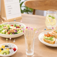 Groothandel wegwerp decoratieve bamboe fruitprikkers kunsttandenstokers voor cocktail sandwiches fruit feestdecoratie