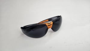 Gafas de Seguridad Protectoras WELTA con Logotipo Personalizable de Fábrica, Protección UV400, Antivaho, Resistentes a Impactos, con Goma Suave en las Patillas y en la Nariz - Product Image 5