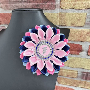 Spilla a forma di fiore rotondo JJ ispirata alla confraternita Fashion Sorority, spilla a forma di fiore in raso africano - Product Image 3