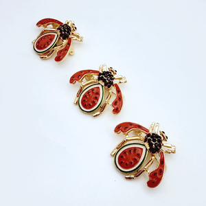 Épingles en émail personnalisées sans minimum de commande, fabrication directe en Chine, badge en métal rétro insecte, électroplaqué, fermoir papillon, marque TLON - Product Image 6