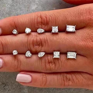 Pendientes de oro blanco con diamantes, corte esmeralda redondo, natural, color D a M, joyería clásica de lujo para mujer, compromiso, boda - Product Image 4