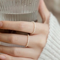 Winzige Mini natürliche Süßwasser perlen Ring perlen Sommer neue Mode sanft gefaltete vegane elastische Mädchen