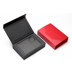 Boîtes cadeaux rigides personnalisées <span class=keywords><strong>avec</strong></span> insert en mousse, fermeture magnétique et étui extérieur assorti pour produits électroniques et cadeaux d'entreprise - Product Image 1