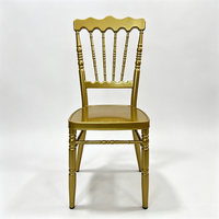 Chaise Chiavari en acier durable de haute qualité à prix abordable pour événements, réceptions, banquets et fêtes d'hôtel, style Napoléon