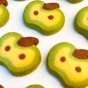 Biscuits danois au beurre en forme de <span class=keywords><strong>pomme</strong></span>, croustillants, halal, au goût riche de beurre - Product Image 1