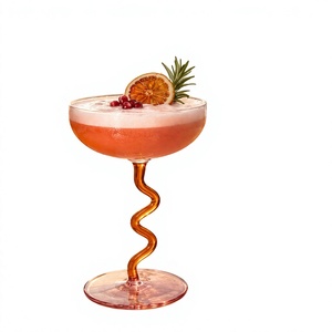 Verres à cocktail colorés en borosilicate faits à la main de 130 ml, sans plomb, coupe Martini, verrerie de bar réutilisable en gros - Product Image 2