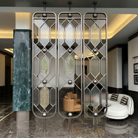 Cloison décorative en verre courbé découpé au laser en acier inoxydable 304 sur mesure, panneau de verre encadré, moderne, pour hall d'hôtel
