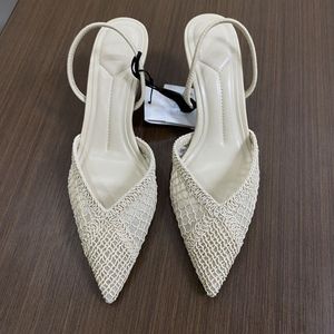 Sandalias de Tacón: Novedad, Zapatos de Tacón Slingback con Diseño Hueco para Mujer - Product Image 2