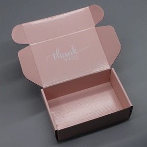 Caja de Cartón Corrugado Rosa Personalizada con Diseño de Avión para Uniformes JK, Cosméticos, Comercio Electrónico Transfronterizo - Product Image 4
