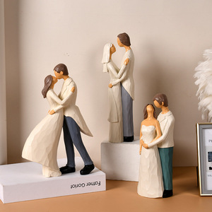 Resina marido y mujer abrazo estatua personalizada boda pareja estatuilla romántico aniversario cumpleaños Navidad amor regalos - Product Image 1