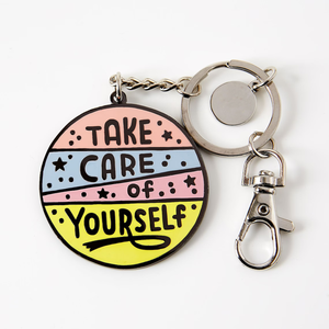 Vente en gros de porte-clés ronds créatifs en métal de qualité supérieure porte-clés en émail dur et doux avec pendentif - Product Image 6