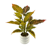 Plante artificielle de croton réaliste en polyester, faite à la main, en pot, imperméable, feuilles colorées, pour décoration intérieure, Thanksgiving, Pâques