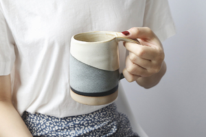 Mug en céramique de porcelaine japonaise antique moderne, réutilisable, écologique, compatible lave-vaisselle et micro-ondes, cadeau d'entreprise personnalisé - Product Image 5