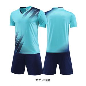 Nuevo Conjunto de Uniforme de Fútbol Personalizado de Secado Rápido, Ropa Deportiva de Fútbol, 100% Sublimado, Conjunto de Chándal de Malla - Product Image 5