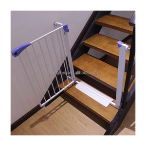 Top vente bébé porte de sécurité avec extension bébé porte réglable barrière infantile marche enfant porte pour <span class=keywords><strong>escalier</strong></span> porte en métal clôture - Product Image 4