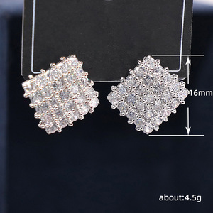 Orecchini a Perno Vintage a Forma di Diamante per Donne, Accessori per Orecchie Geometrici per Uso Quotidiano - Product Image 5