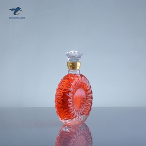 Venta al por mayor de la fábrica exquisito grabar de alta capacidad botella de Brandy con cristal tapa - Product Image 3