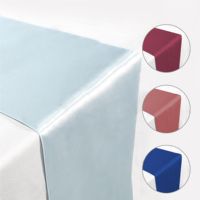 Chemins de table durables en satin de polyester pour les banquets de mariage avec caractéristiques décoratives