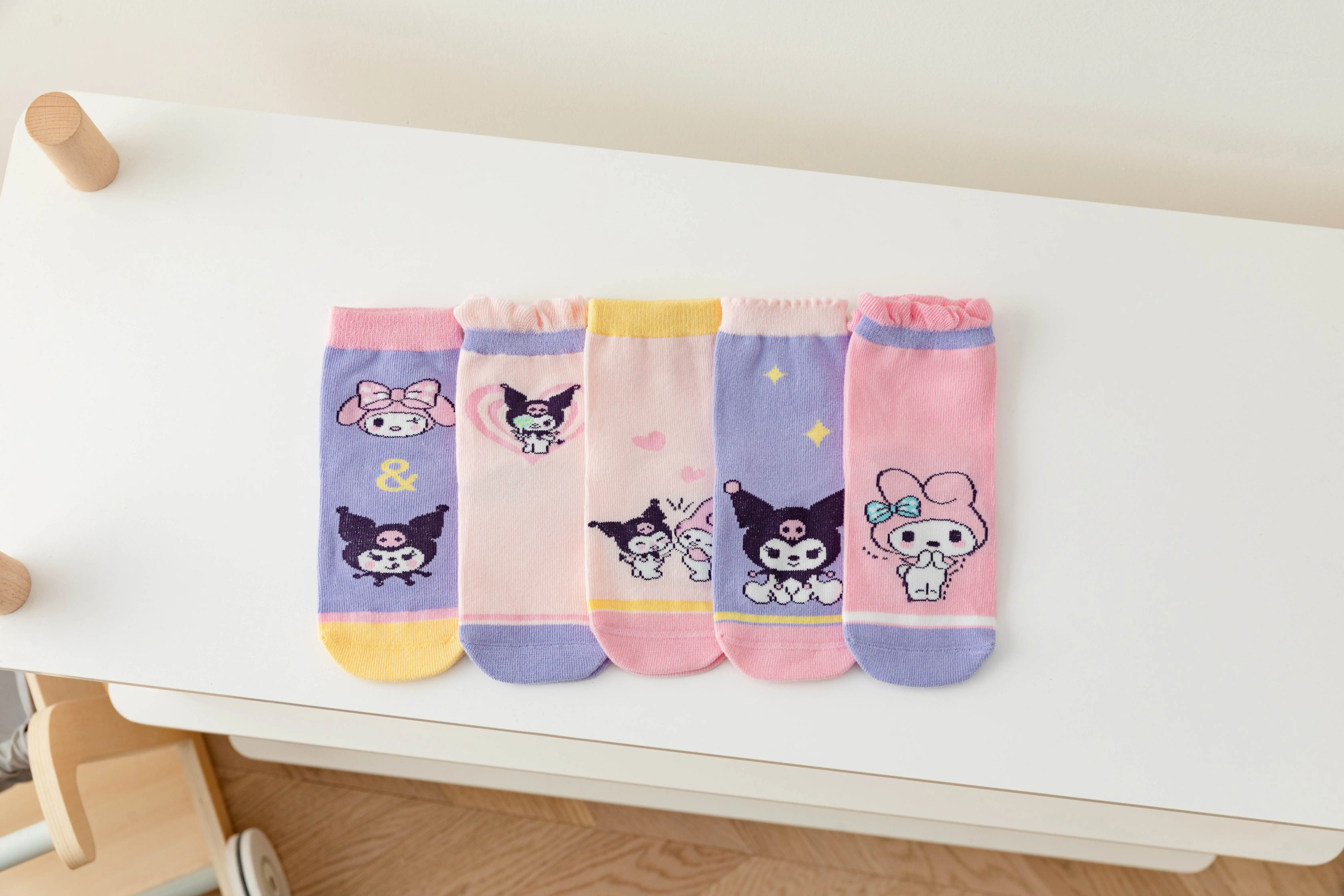 Calcetines de algodón rectos bonitos para niños unisex personalizados al por mayor equipo de punto informal con dibujos animados divertidos transpirables para niños