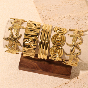 Gelang Manset Wanita Model Bohemian Musim Panas, Lapis Emas, Hiasan Bintang Laut & Kerang, Desain Geometris, Kualitas Tinggi - Product Image 1