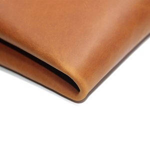 Vera pelle Crazy Horse con primo strato di cera oleosa, tessuto per borsa fatto <span class=keywords><strong>a</strong></span> mano in stile italiano. - Product Image 5