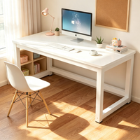 Escritorio de Computadora Moderno y Sencillo con Superficie de Madera y Estructura de Metal Blanco para Oficina en Casa o Estudio
