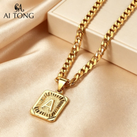 Offre Spéciale – Collier Chaîne Maille Cubaine avec Pendentif Carré Initial Personnalisé en Acier Inoxydable – Idéal pour Cadeau Quotidien ou Festif