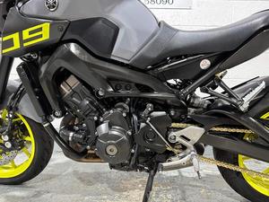 Vente en gros au meilleur prix, moto sportive Yamaha MT-09 850cc d'<span class=keywords><strong>occasion</strong></span>, modèle 67566987, Londres, Royaume-Uni - Product Image 3